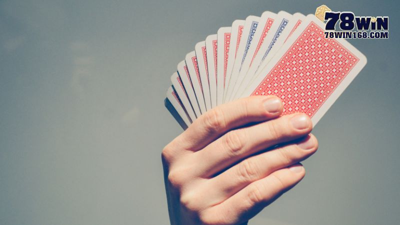 Tìm hiểu quy tắc cơ bản của bài Poker
